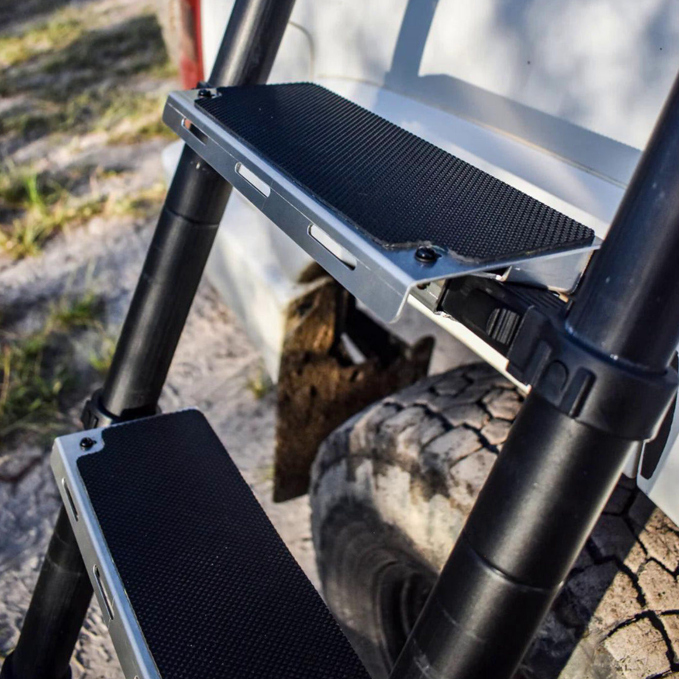 Roof Top Tent - UPGRADED LADDER
